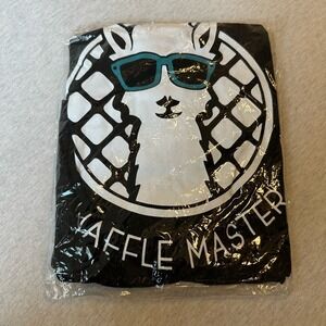 Black and‎ White Dolly Llama T-Shirt